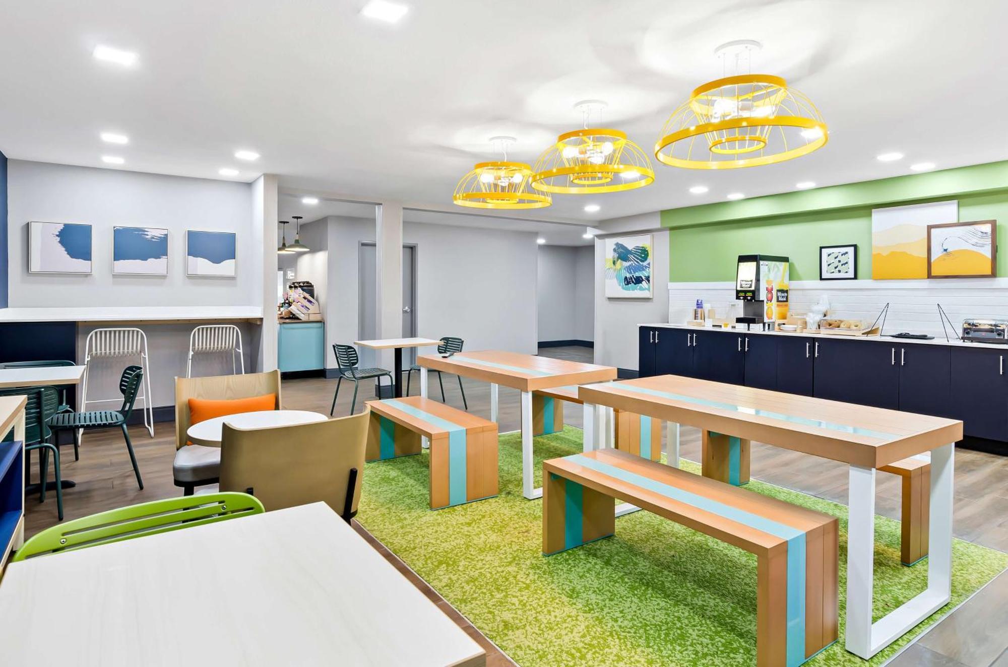 Spark By Hilton Winston-Salem University Экстерьер фото